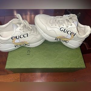 Gucci sneakers